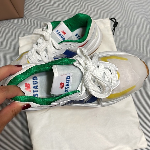 New balance sneakers - Picture 3 of 3